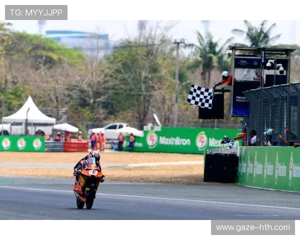 MotoGP新赛季揭幕战焦点车手与车队格局全面解析最新动态 MotoGP新赛季揭幕战焦点车手与车队格局全面解析最新动态