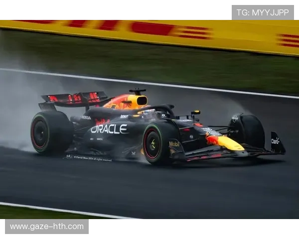 F1赛季最新动态:维斯塔潘续约红牛车队 杜汉新签约新兴车队 F1赛季最新动态:维斯塔潘续约红牛车队 杜汉新签约新兴车队