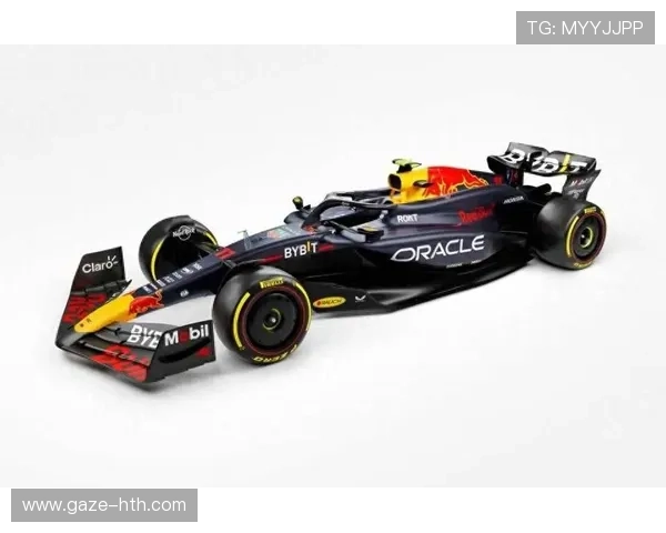 F1赛季最新动态解析顶尖车队竞争格局与车手表现