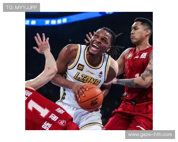 中国男篮迎战澳大利亚强敌，全力争夺世界杯八强席位再创辉煌